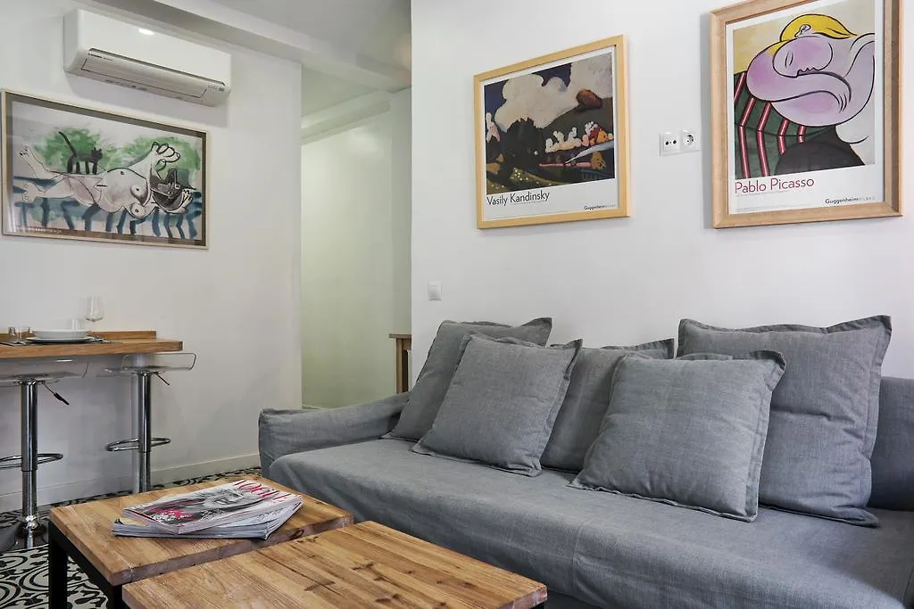 Luxury Apartment Picasso By Nagoa Homes Малага